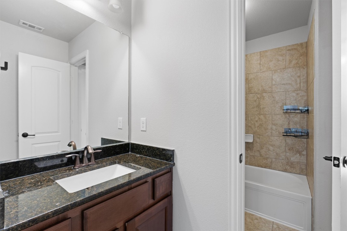 4546 Wandering Vine Trail , Round Rock, TX, 78665 | 7807367 | Realty Texas LLC