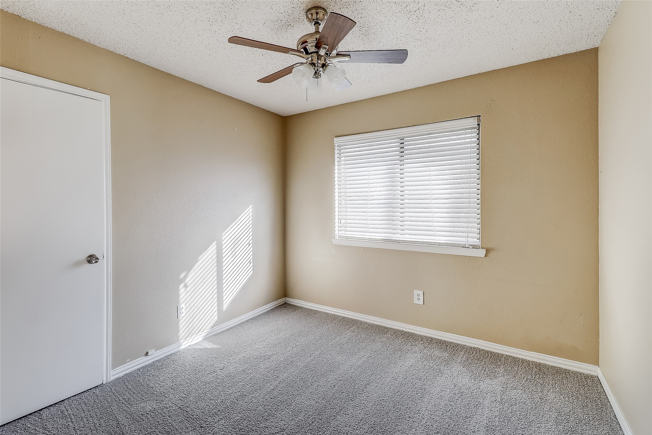 832 Larue Drive , Cedar Hill, TX, 75104 | 20837421 | Realty Texas LLC