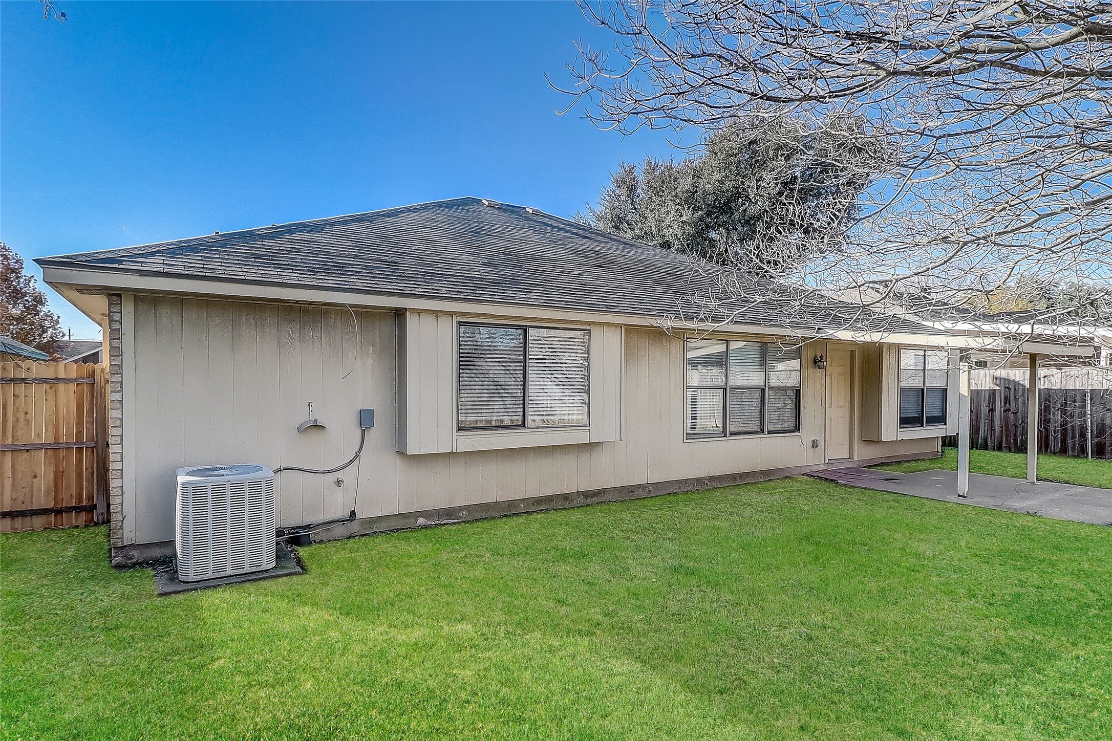 832 Larue Drive , Cedar Hill, TX, 75104 | 20837421 | Realty Texas LLC