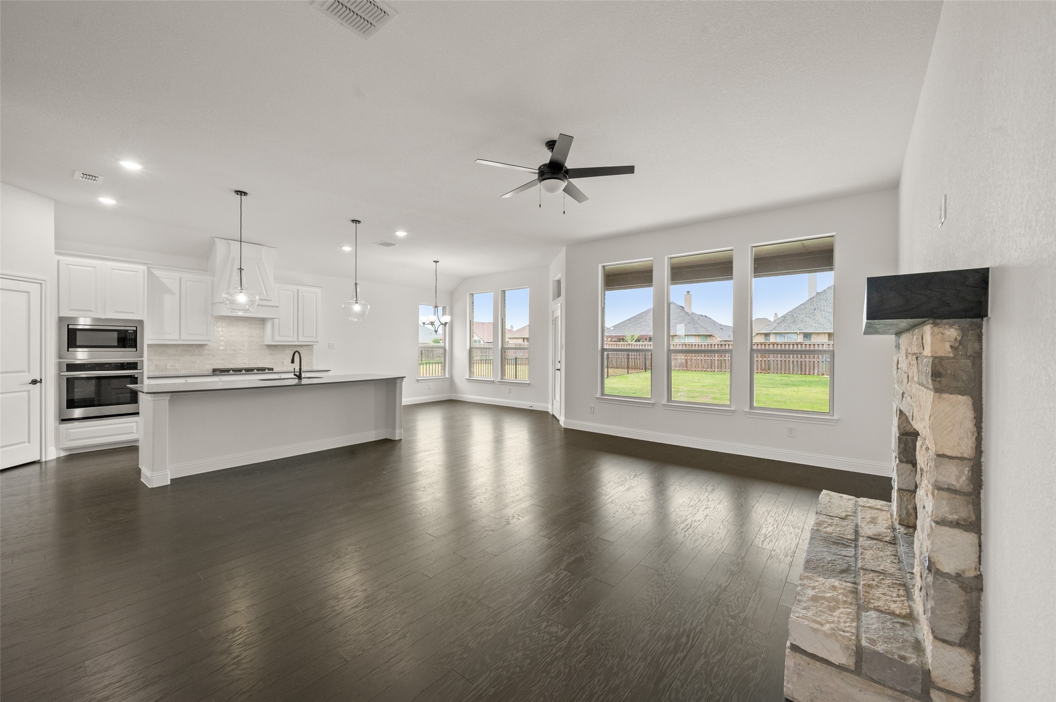 317 Bowrider Lane , Granbury, TX, 76049 | 20837486 | Realty Texas LLC