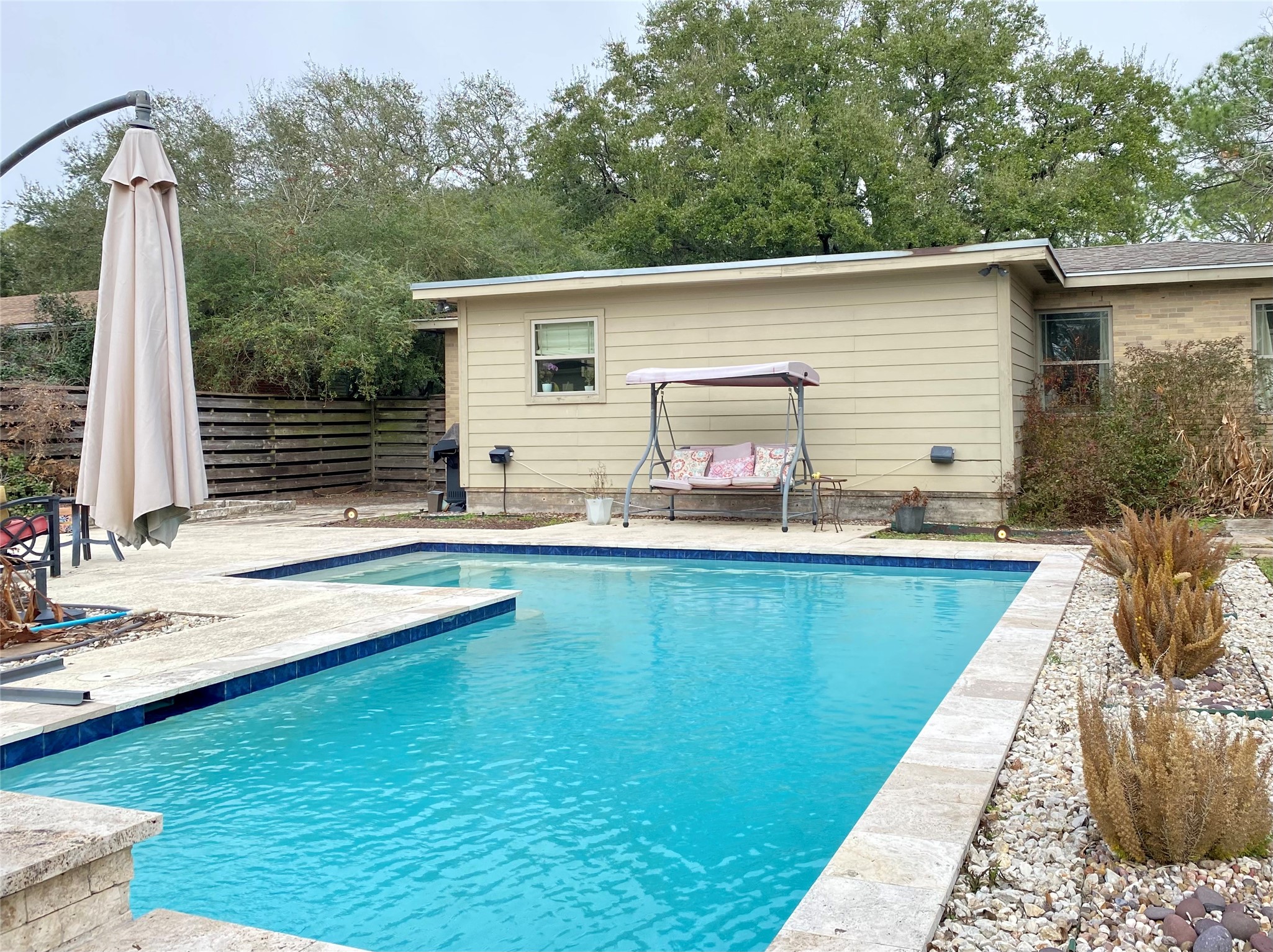 45 Cedar Lawn Circle , Galveston, TX, 77551 | 5853047 | Realty Texas LLC