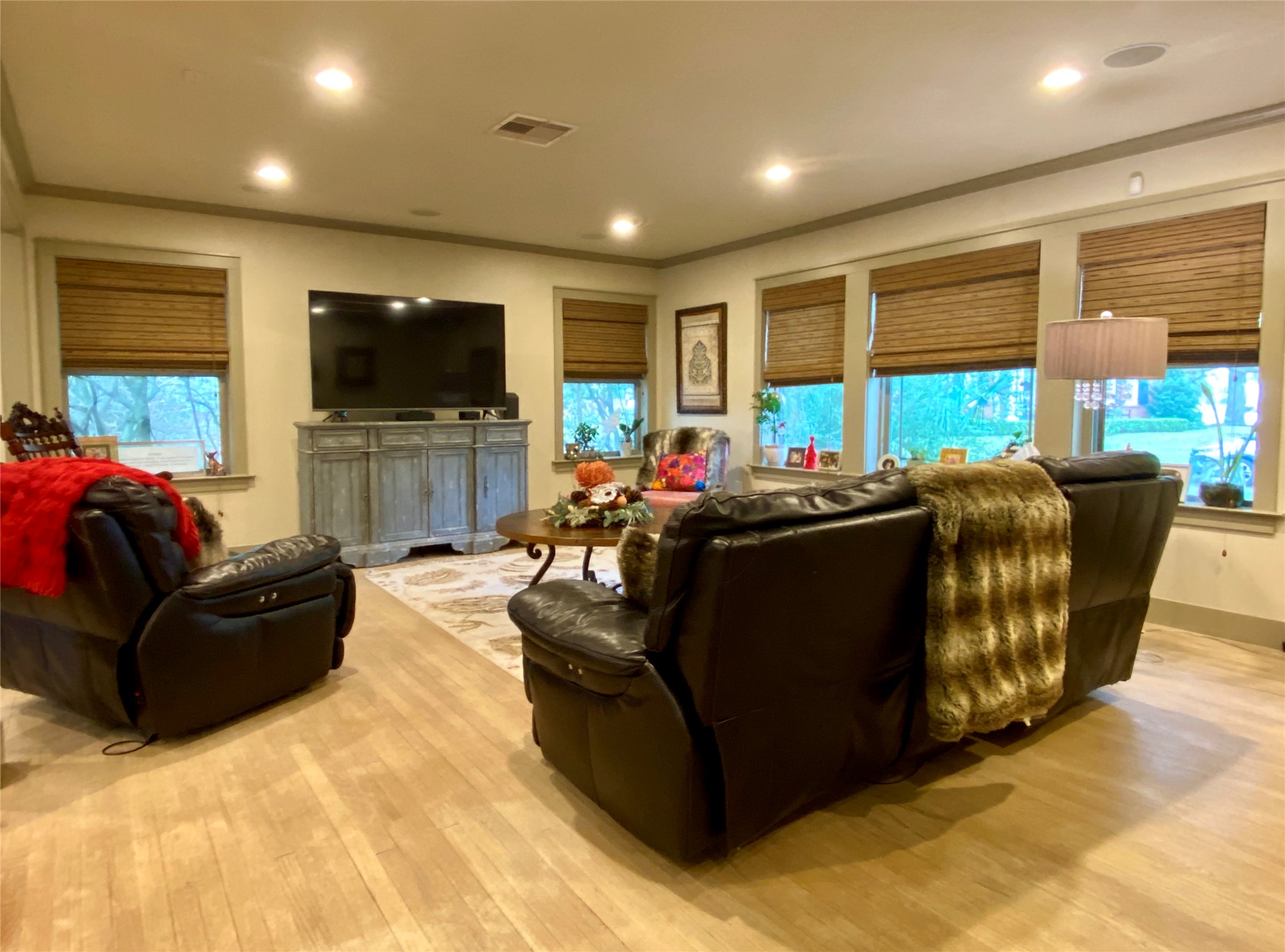 45 Cedar Lawn Circle , Galveston, TX, 77551 | 5853047 | Realty Texas LLC