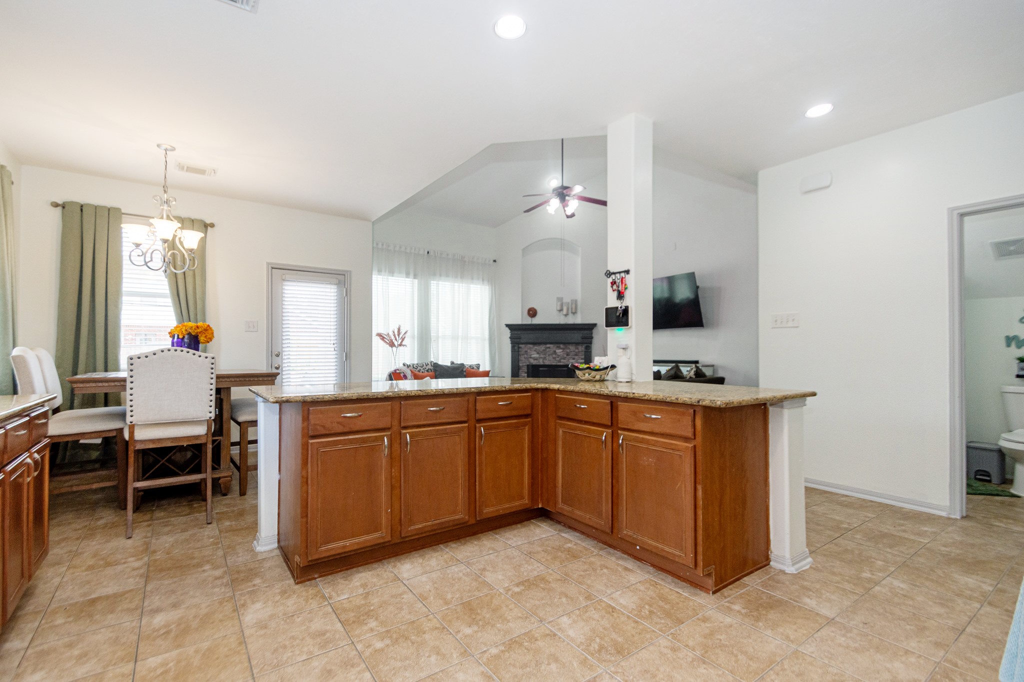 13029 Castlewind Lane , Pearland, TX, 77584 | 52596101 | Realty Texas LLC