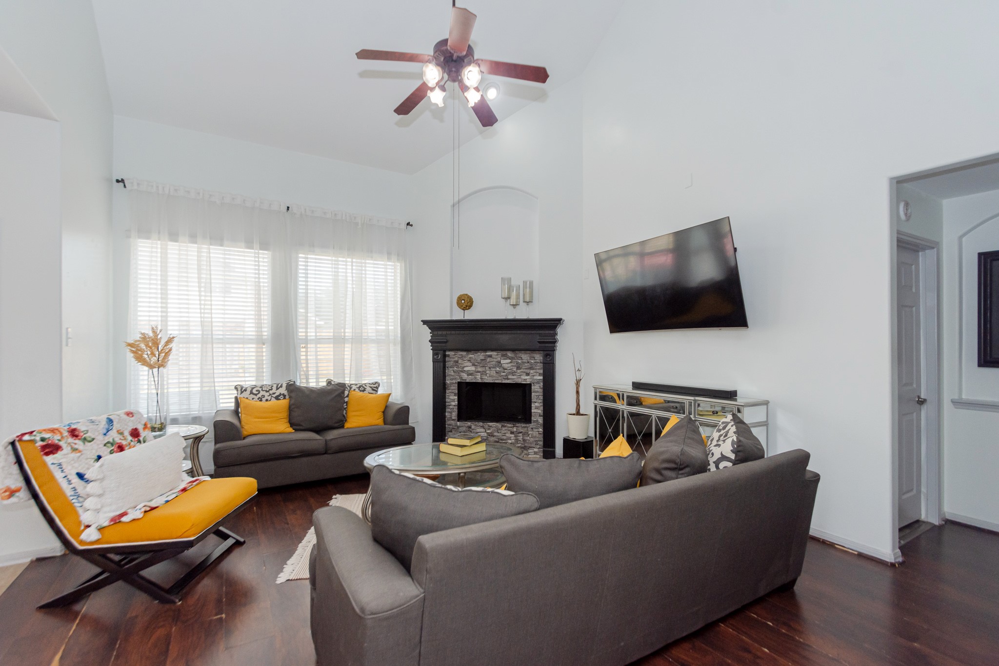 13029 Castlewind Lane , Pearland, TX, 77584 | 52596101 | Realty Texas LLC