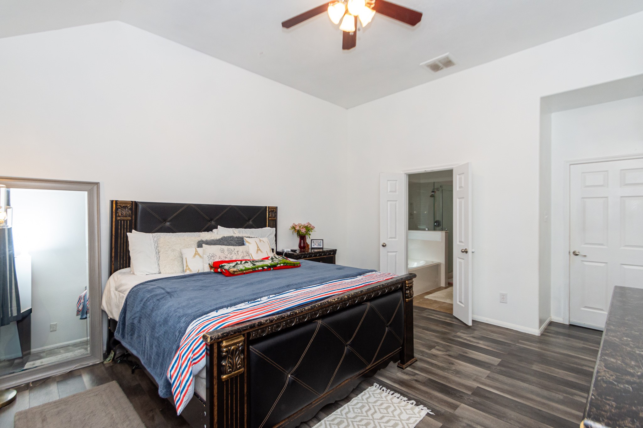 13029 Castlewind Lane , Pearland, TX, 77584 | 52596101 | Realty Texas LLC