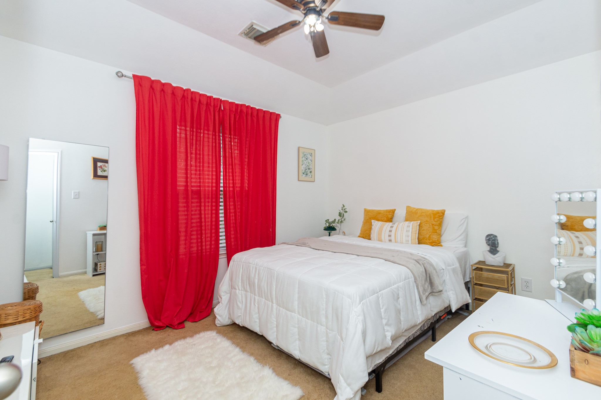 13029 Castlewind Lane , Pearland, TX, 77584 | 52596101 | Realty Texas LLC