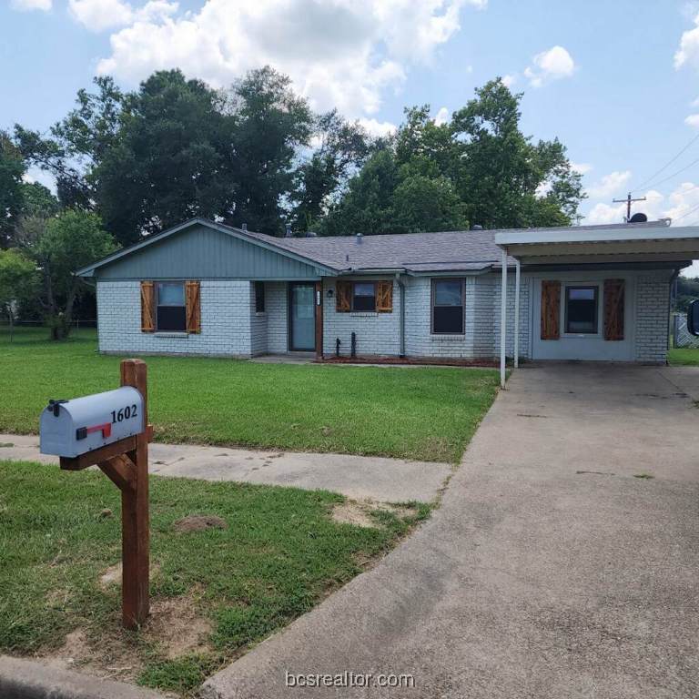 1602 Cedar Street W , Hearne, TX, 77859-3260 | 25001506 | Realty Texas LLC