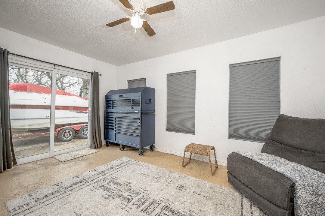 611 Segundo Drive , Runaway Bay, TX, 76426 | 20838180 | Realty Texas LLC