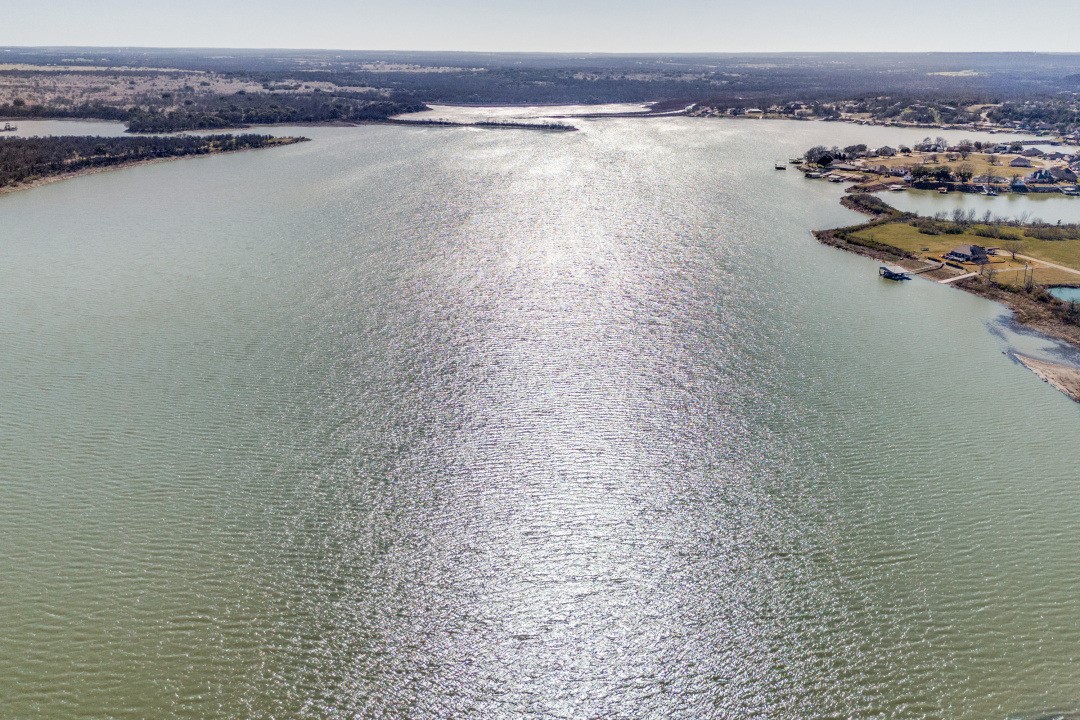 611 Segundo Drive , Runaway Bay, TX, 76426 | 20838180 | Realty Texas LLC