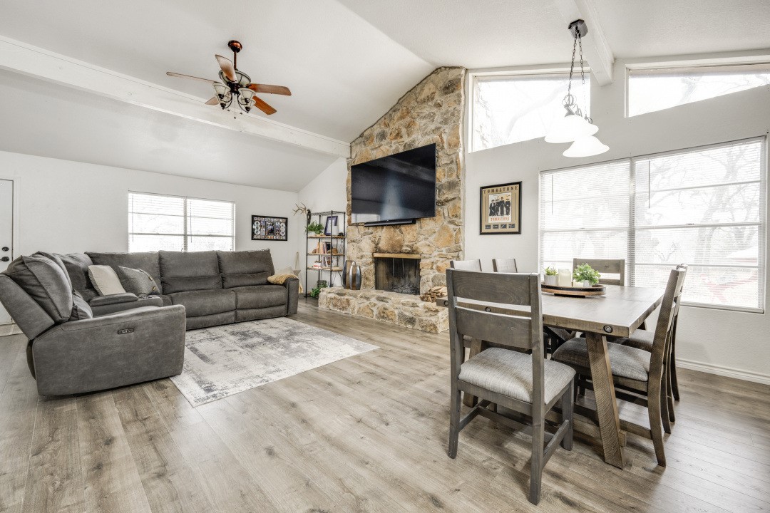 611 Segundo Drive , Runaway Bay, TX, 76426 | 20838180 | Realty Texas LLC