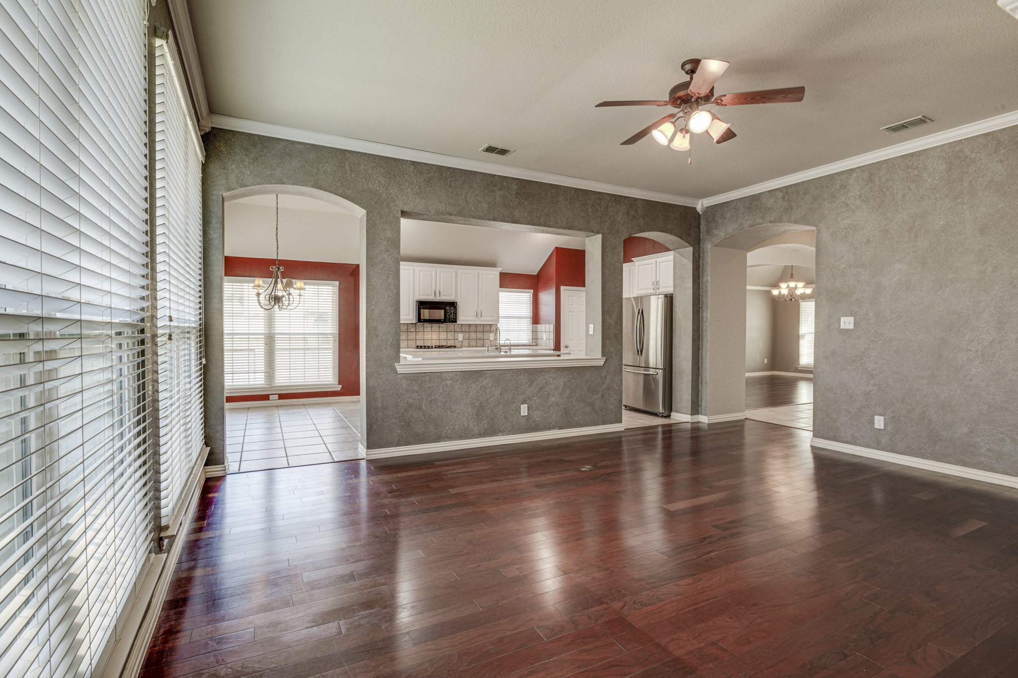 6323 Crestmoor Lane , Sachse, TX, 75048 | 20836894 | Realty Texas LLC