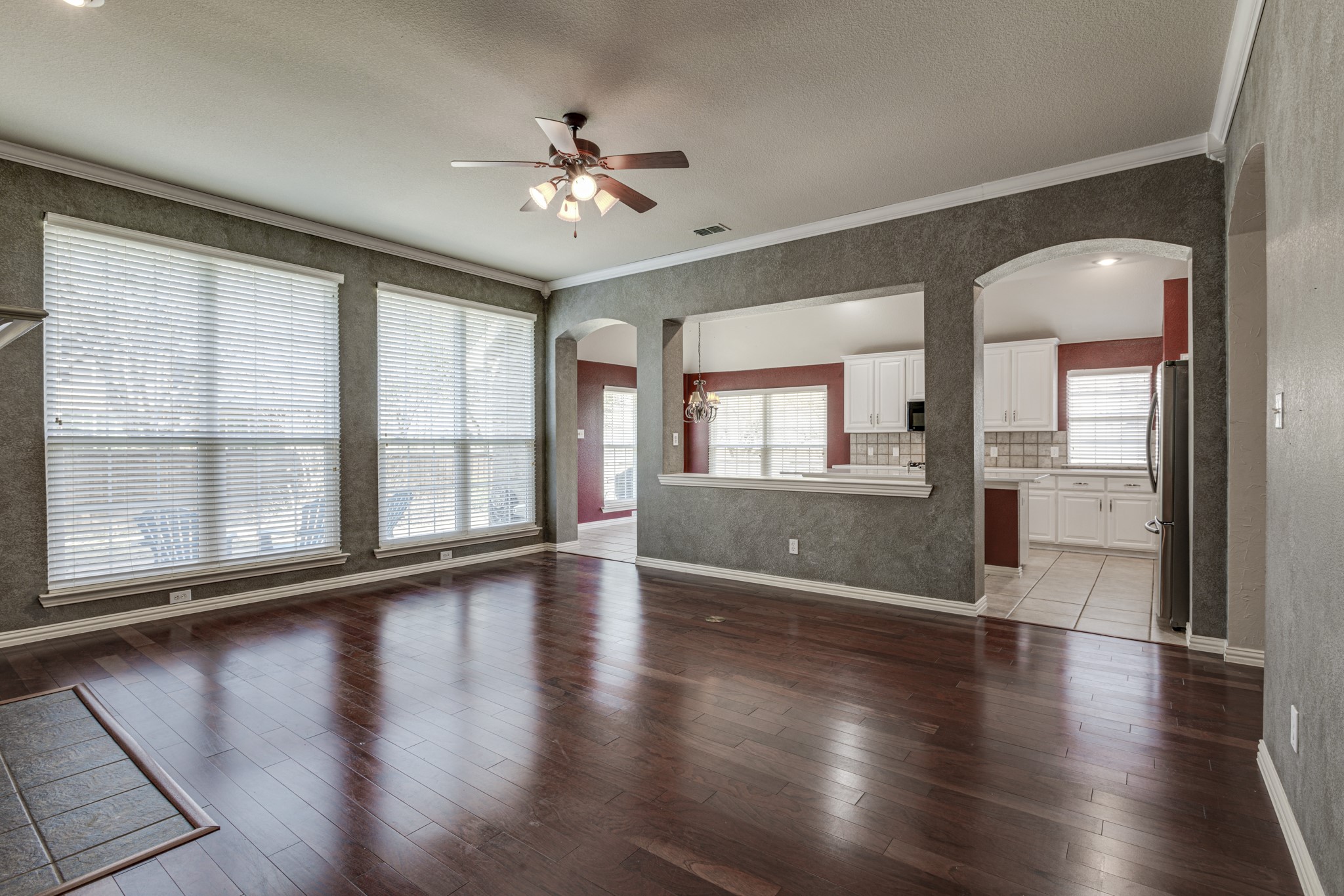 6323 Crestmoor Lane , Sachse, TX, 75048 | 20836894 | Realty Texas LLC