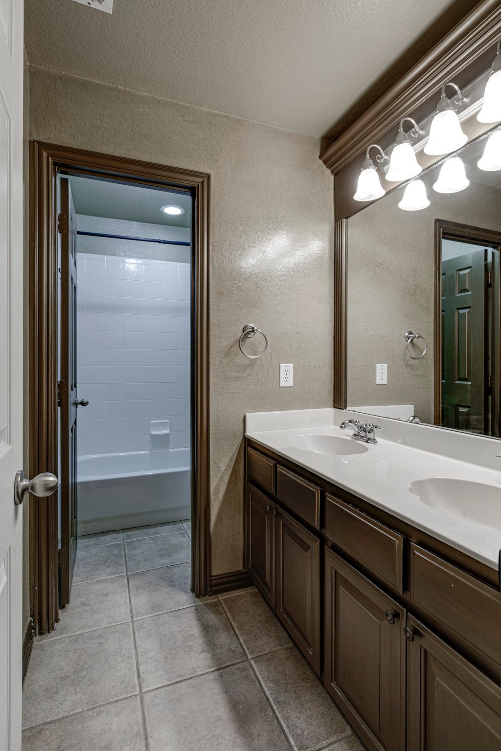 6323 Crestmoor Lane , Sachse, TX, 75048 | 20836894 | Realty Texas LLC