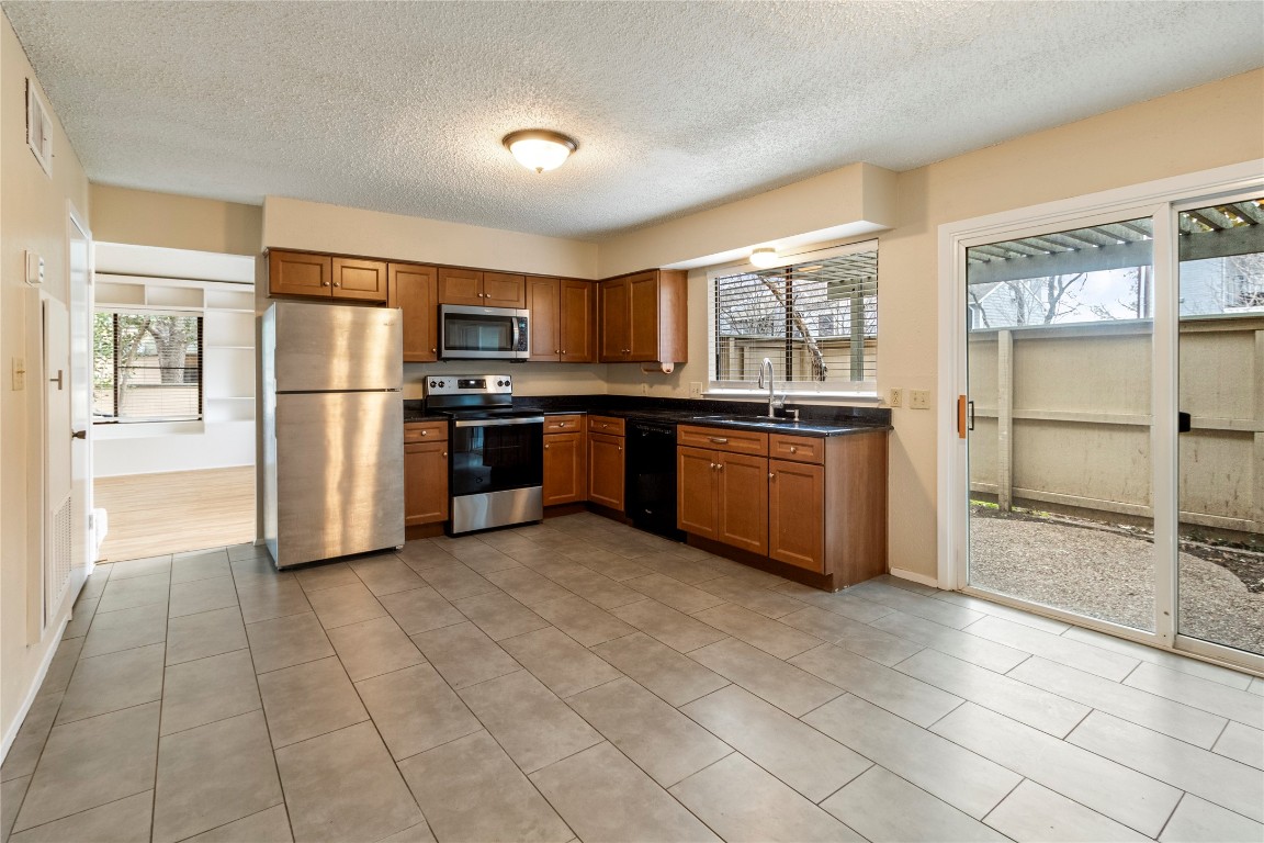 915 Silver Quail Lane , Austin, TX, 78758 | 8119367 | Realty Texas LLC