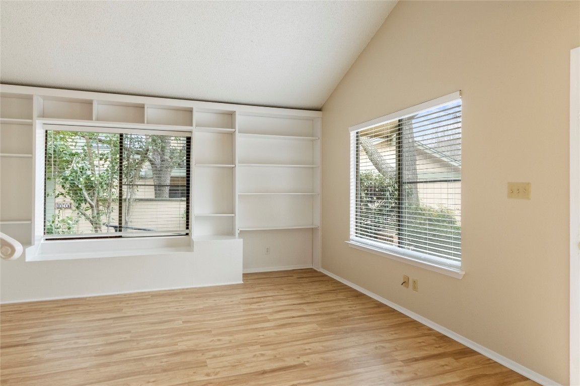 915 Silver Quail Lane , Austin, TX, 78758 | 8119367 | Realty Texas LLC