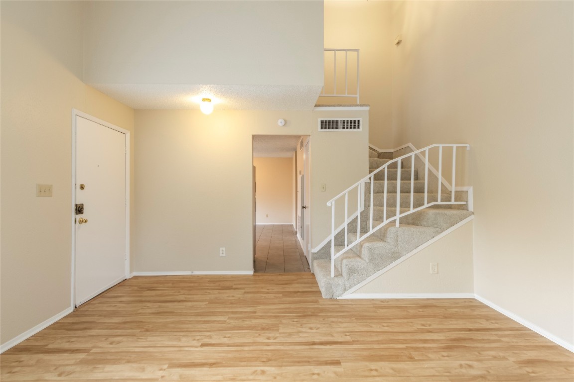 915 Silver Quail Lane , Austin, TX, 78758 | 8119367 | Realty Texas LLC