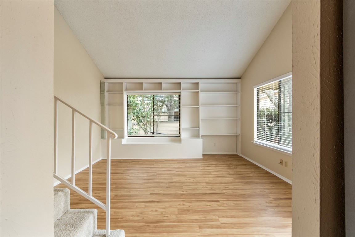 915 Silver Quail Lane , Austin, TX, 78758 | 8119367 | Realty Texas LLC