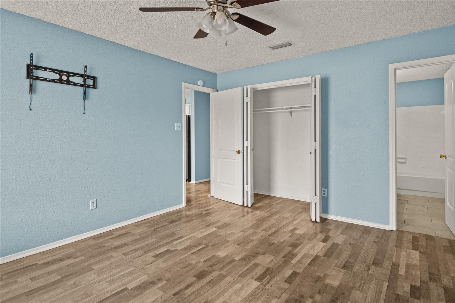 3812 Duck Creek Drive , Garland, TX, 75043 | 20838709 | Realty Texas LLC