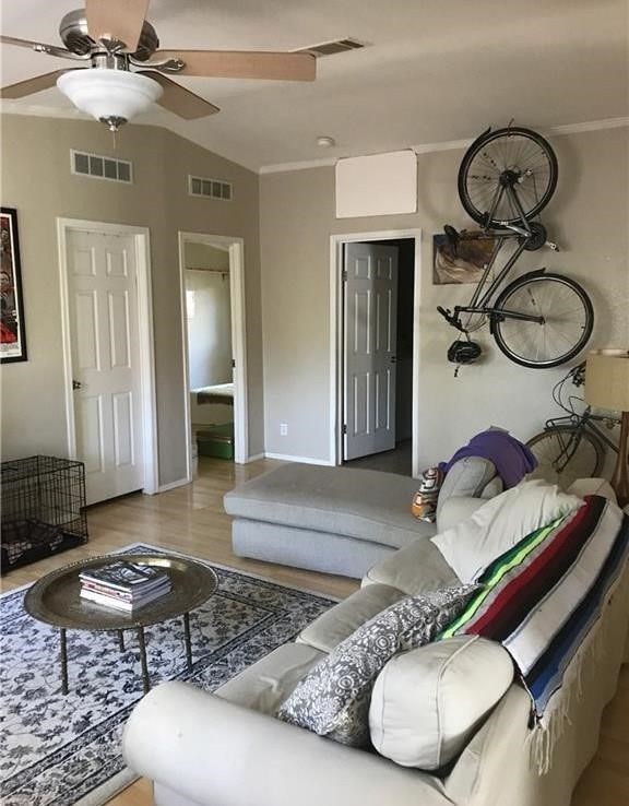 1410 Harvey Street B , Austin, TX, 78702 | 7272275 | Realty Texas LLC