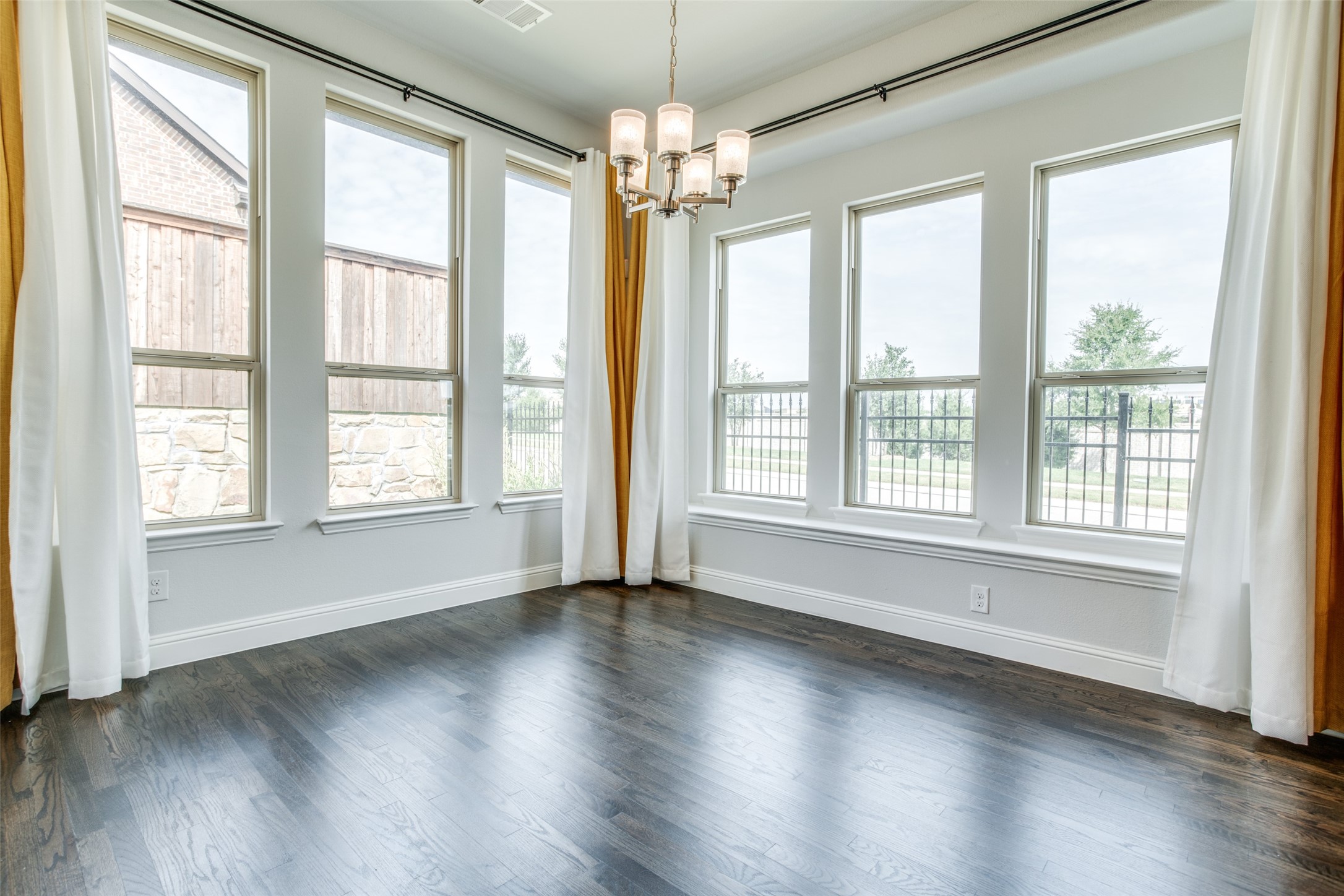7915 Pimlico Lane , Irving, TX, 75063 | 20841018 | Realty Texas LLC