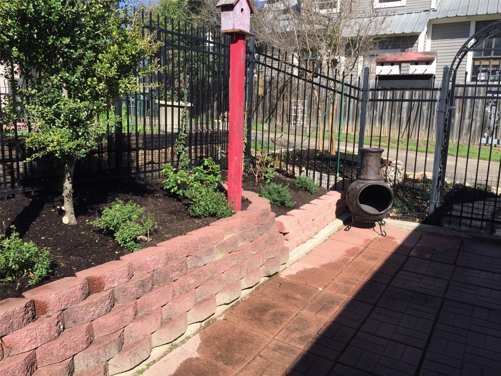 409 E 6th Street , Georgetown, TX, 78626 | 9072312 | Realty Texas LLC