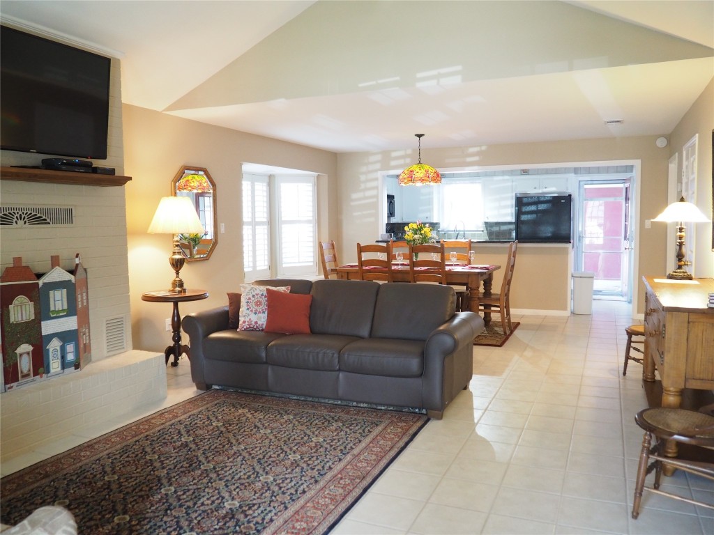 409 E 6th Street , Georgetown, TX, 78626 | 9072312 | Realty Texas LLC