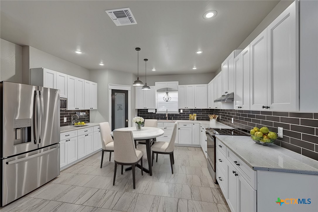 682 Stuart Rd , Adkins, TX, 78101 | 569734 | Realty Texas LLC
