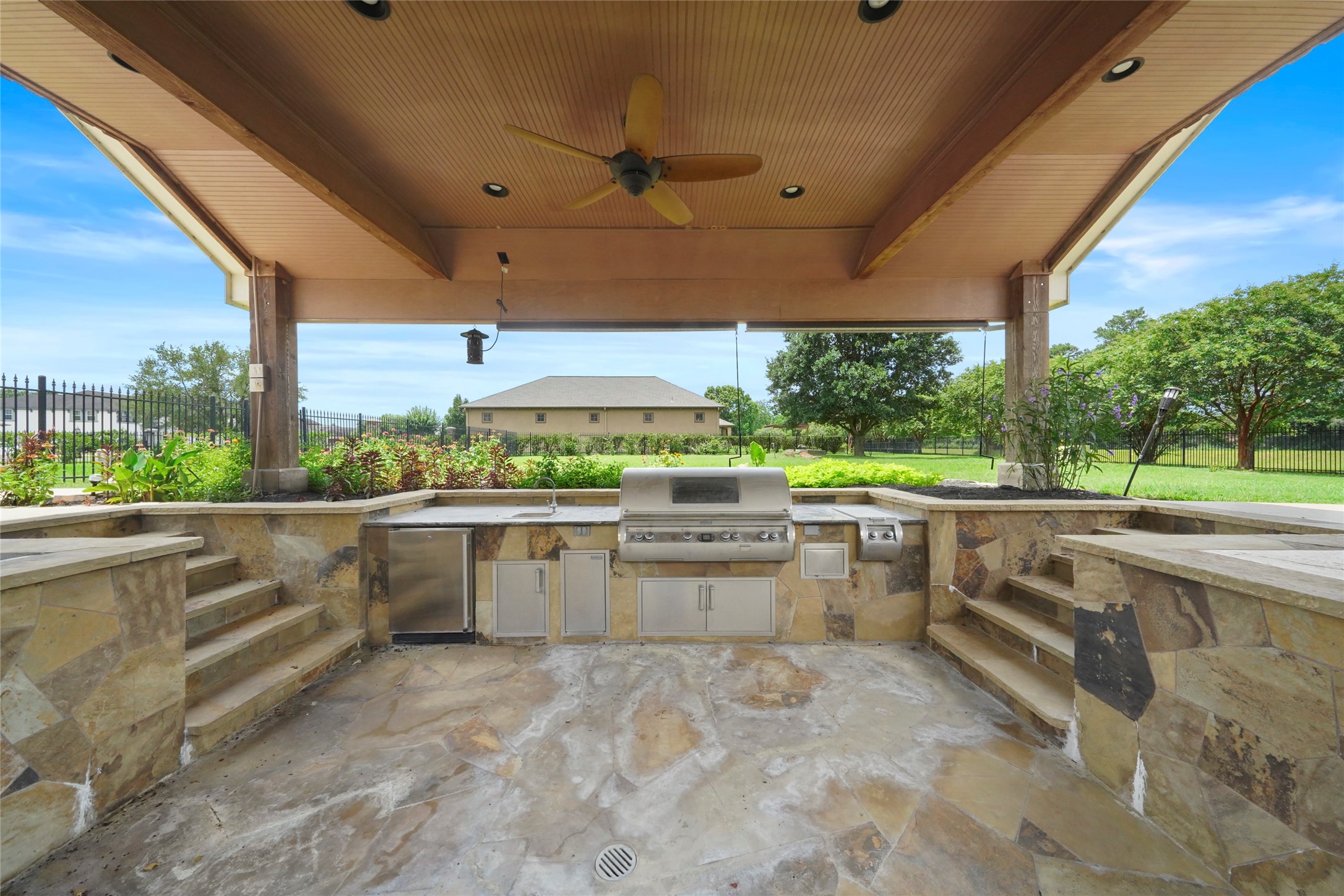 7914 Spring Village Drive , Spring, TX, 77389 | 64192932 | Realty Texas LLC