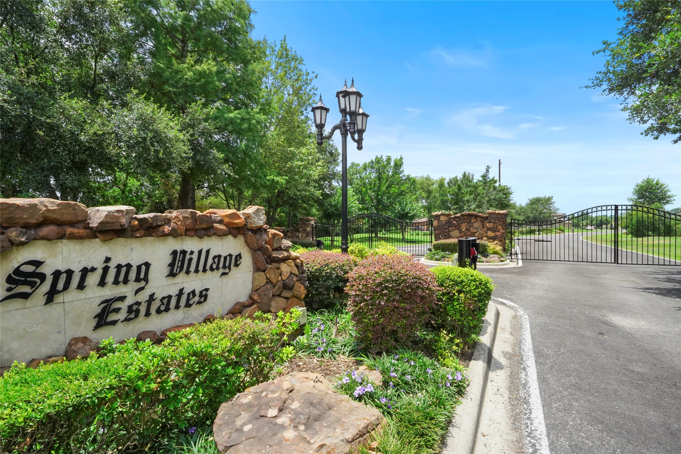 7914 Spring Village Drive , Spring, TX, 77389 | 64192932 | Realty Texas LLC