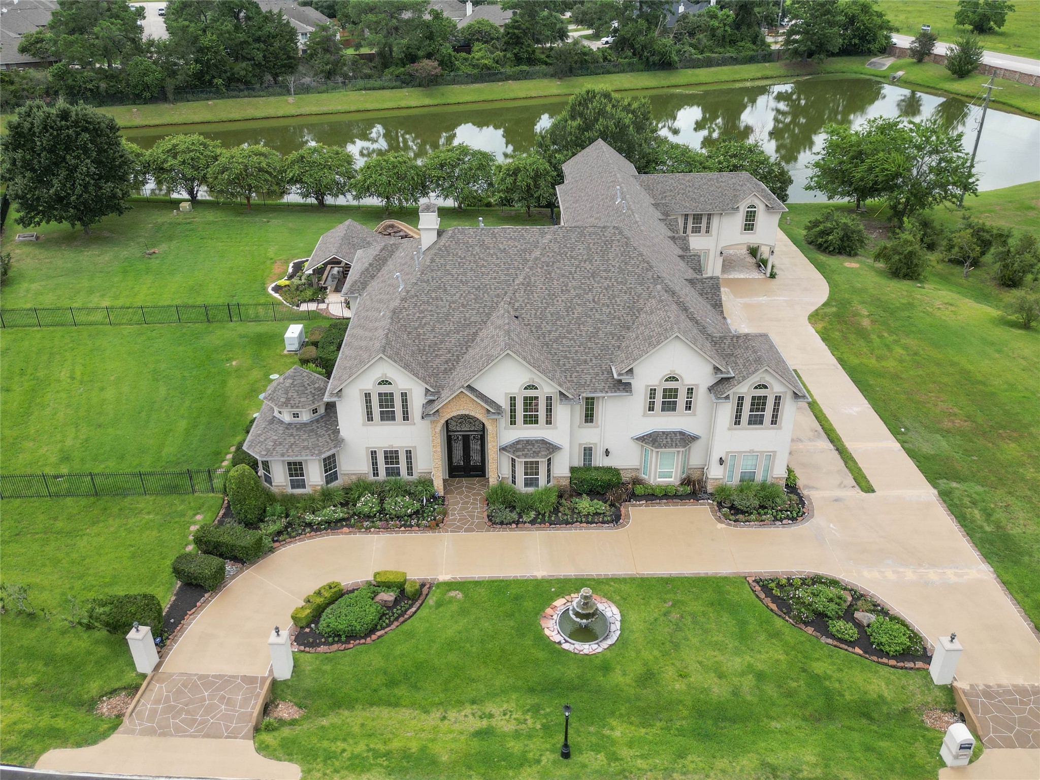 7914 Spring Village Drive , Spring, TX, 77389 | 64192932 | Realty Texas LLC