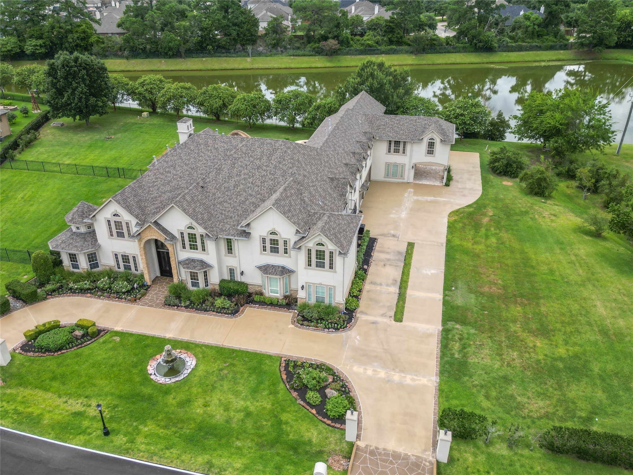 7914 Spring Village Drive , Spring, TX, 77389 | 64192932 | Realty Texas LLC