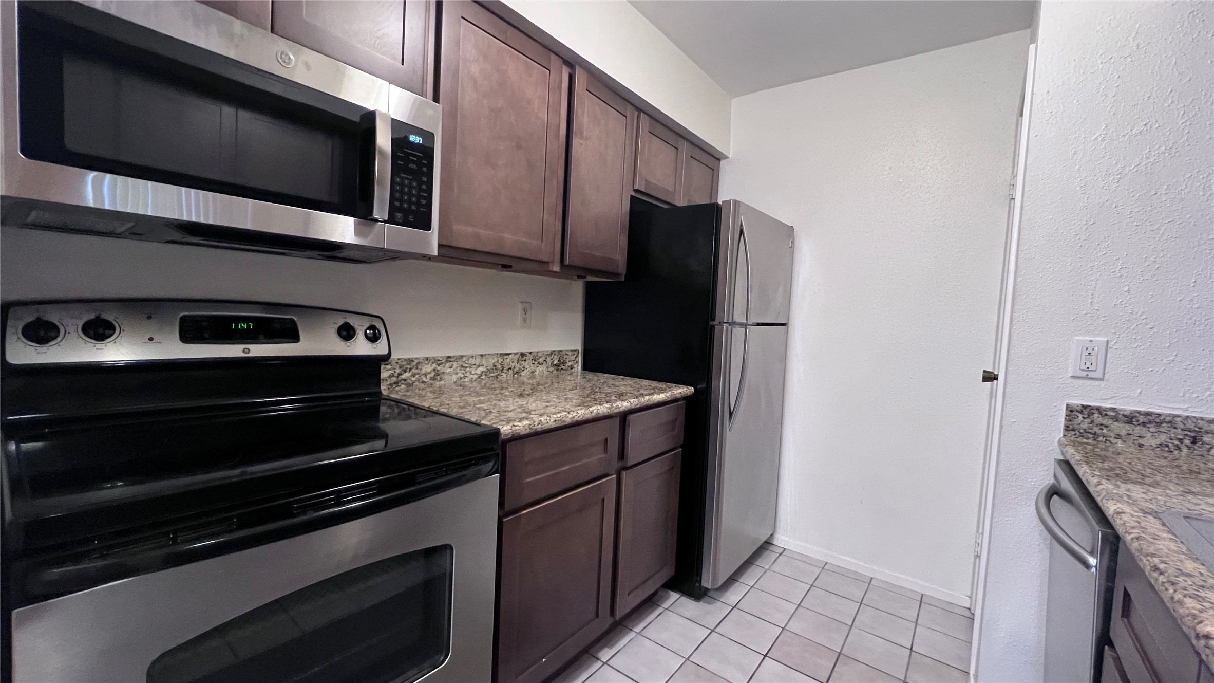 18519 Egret Bay Boulevard 1915 , Houston, TX, 77058 | 16054960 | Realty Texas LLC