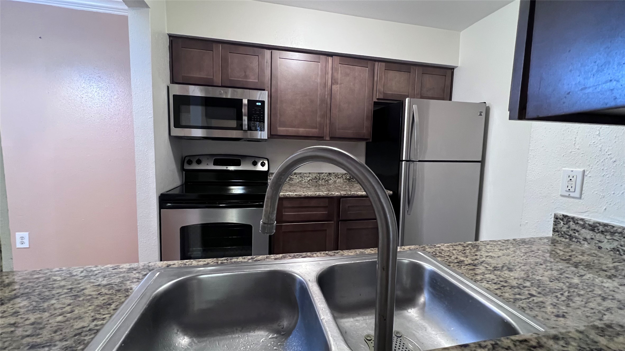 18519 Egret Bay Boulevard 1915 , Houston, TX, 77058 | 16054960 | Realty Texas LLC
