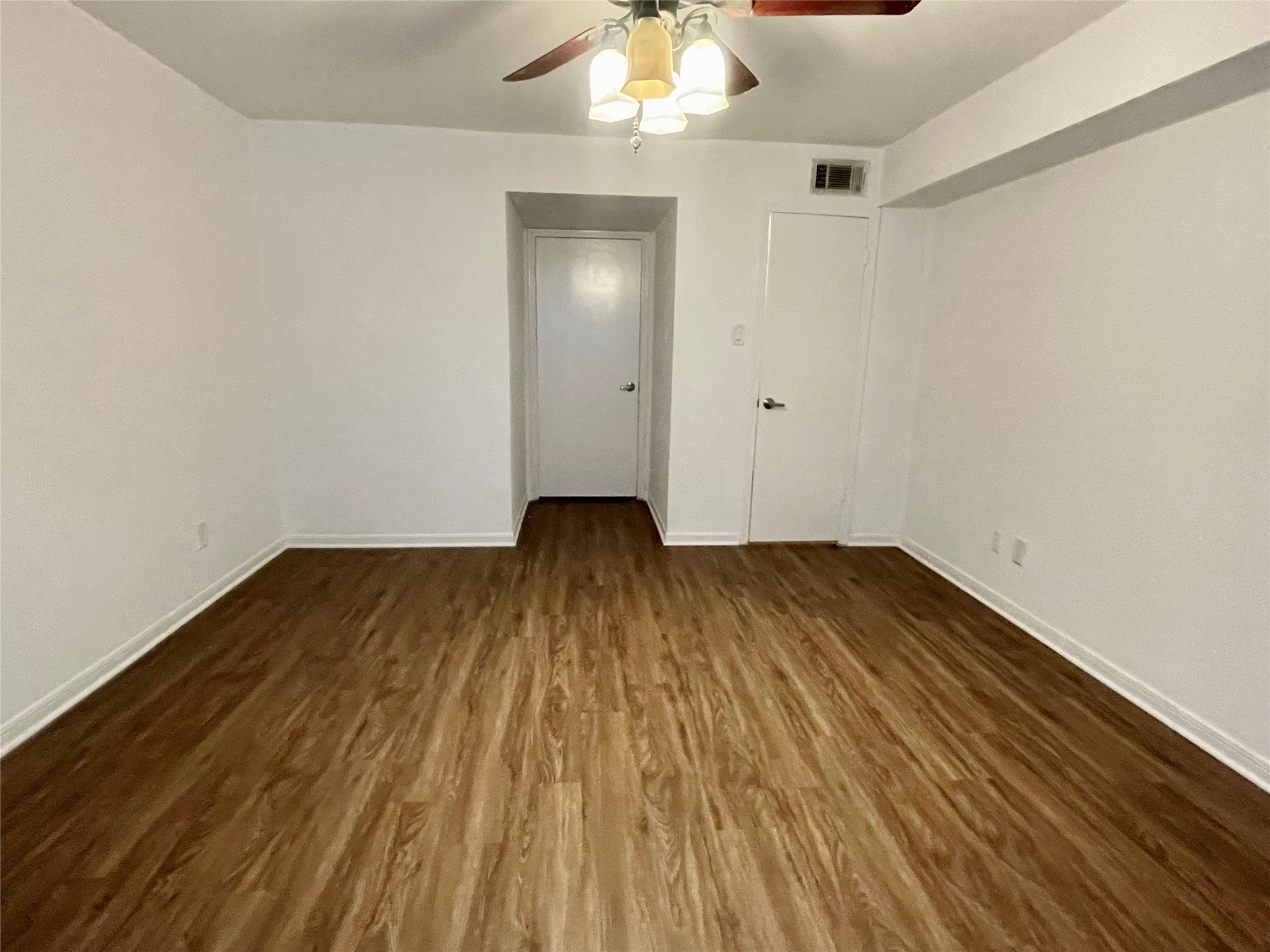 4633 Wild Indigo Street 546 , Houston, TX, 77027 | 28549410 | Realty Texas LLC