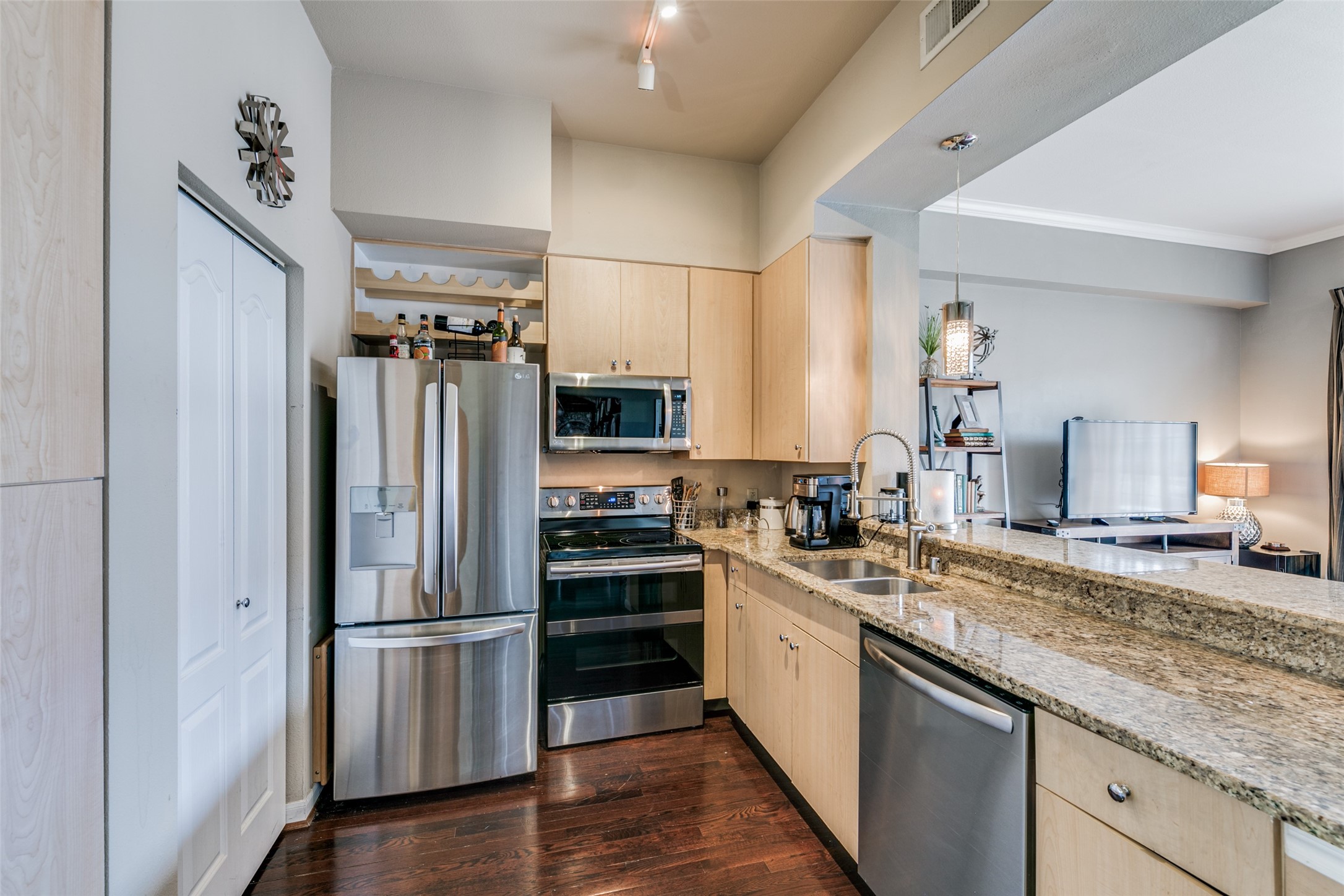 3225 Turtle Creek Boulevard 512 , Dallas, TX, 75219 | 20843028 | Realty Texas LLC