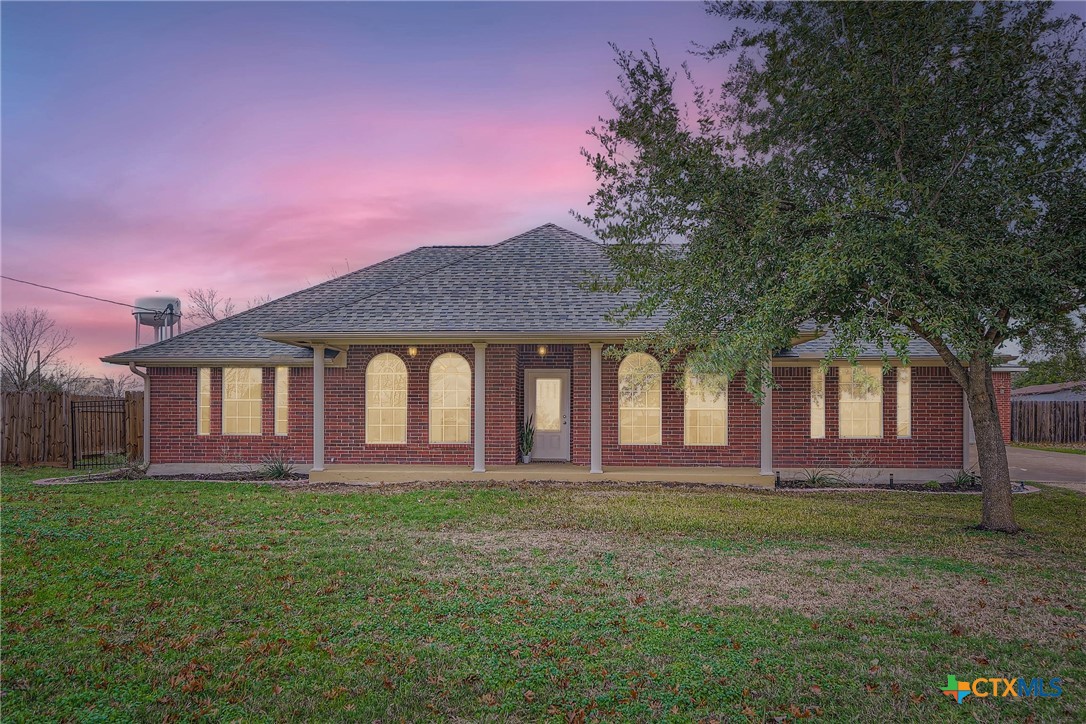 1301 Southwood Hills Drive , Taylor, TX, 76574 | 569359 | Realty Texas LLC