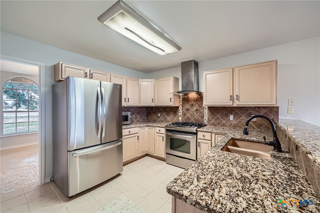 1301 Southwood Hills Drive , Taylor, TX, 76574 | 569359 | Realty Texas LLC