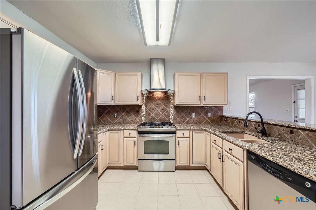 1301 Southwood Hills Drive , Taylor, TX, 76574 | 569359 | Realty Texas LLC