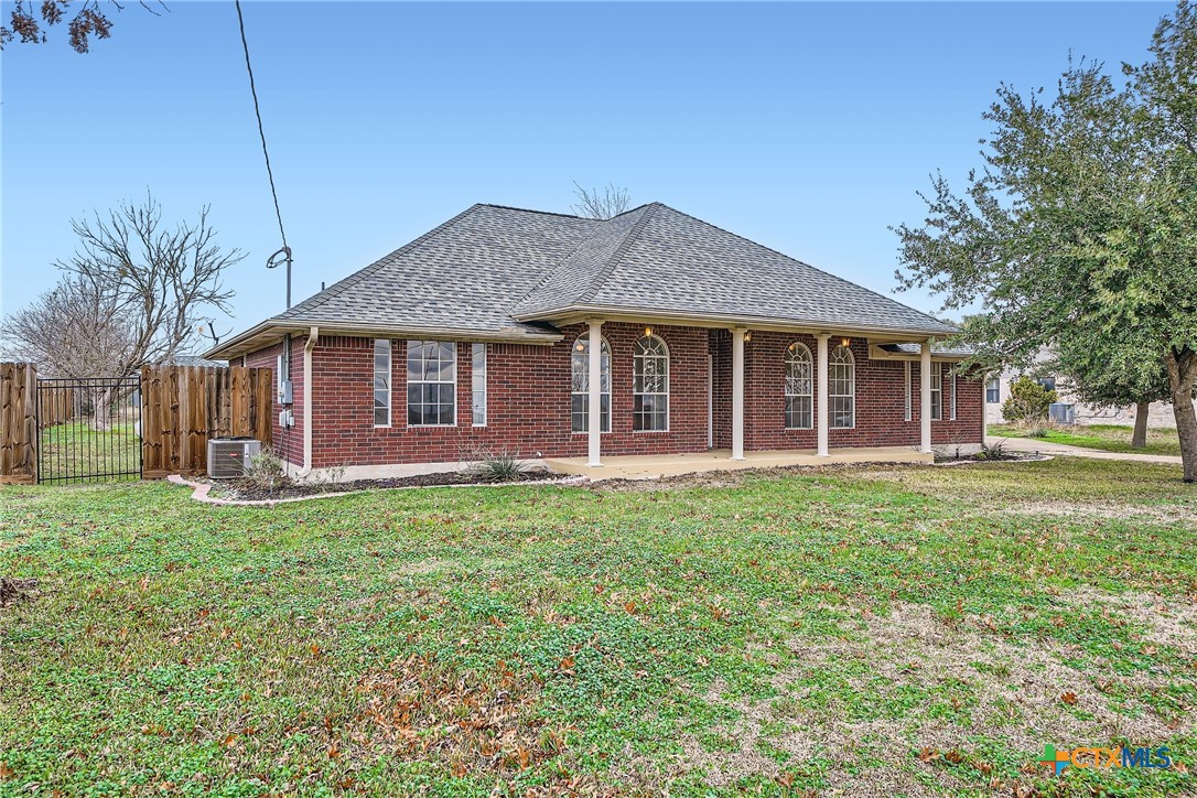 1301 Southwood Hills Drive , Taylor, TX, 76574 | 569359 | Realty Texas LLC