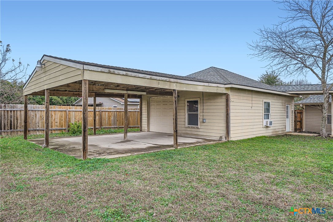 1301 Southwood Hills Drive , Taylor, TX, 76574 | 569359 | Realty Texas LLC
