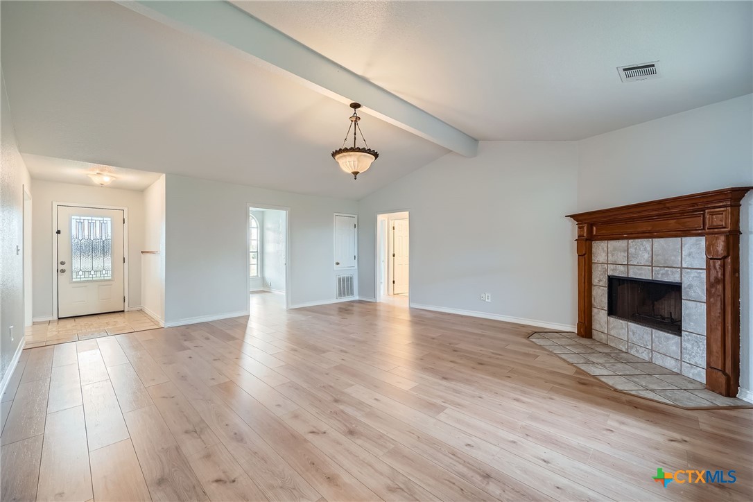 1301 Southwood Hills Drive , Taylor, TX, 76574 | 569359 | Realty Texas LLC