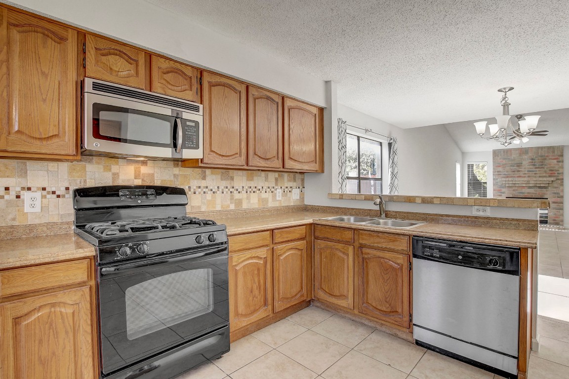 17516 Klamath Falls Drive , Round Rock, TX, 78681 | 4966795 | Realty Texas LLC