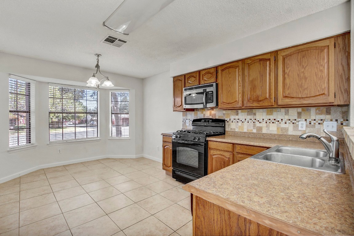 17516 Klamath Falls Drive , Round Rock, TX, 78681 | 4966795 | Realty Texas LLC