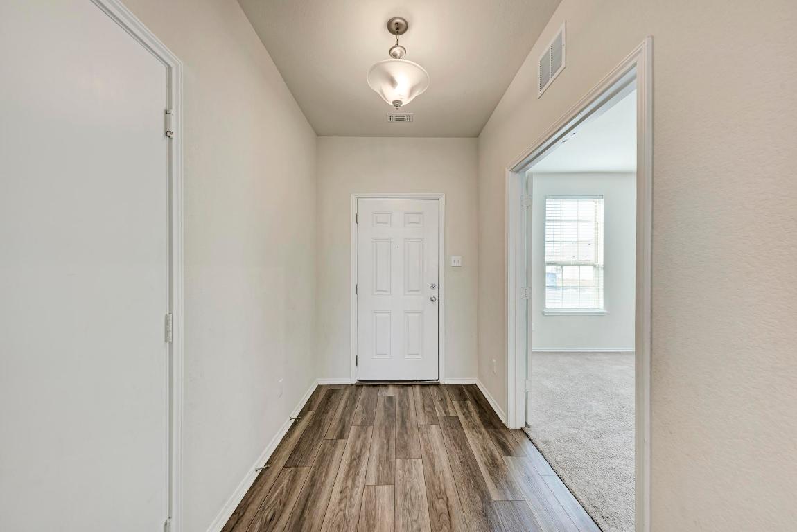 201 Pivot Drive , Taylor, TX, 76574 | 3584826 | Realty Texas LLC