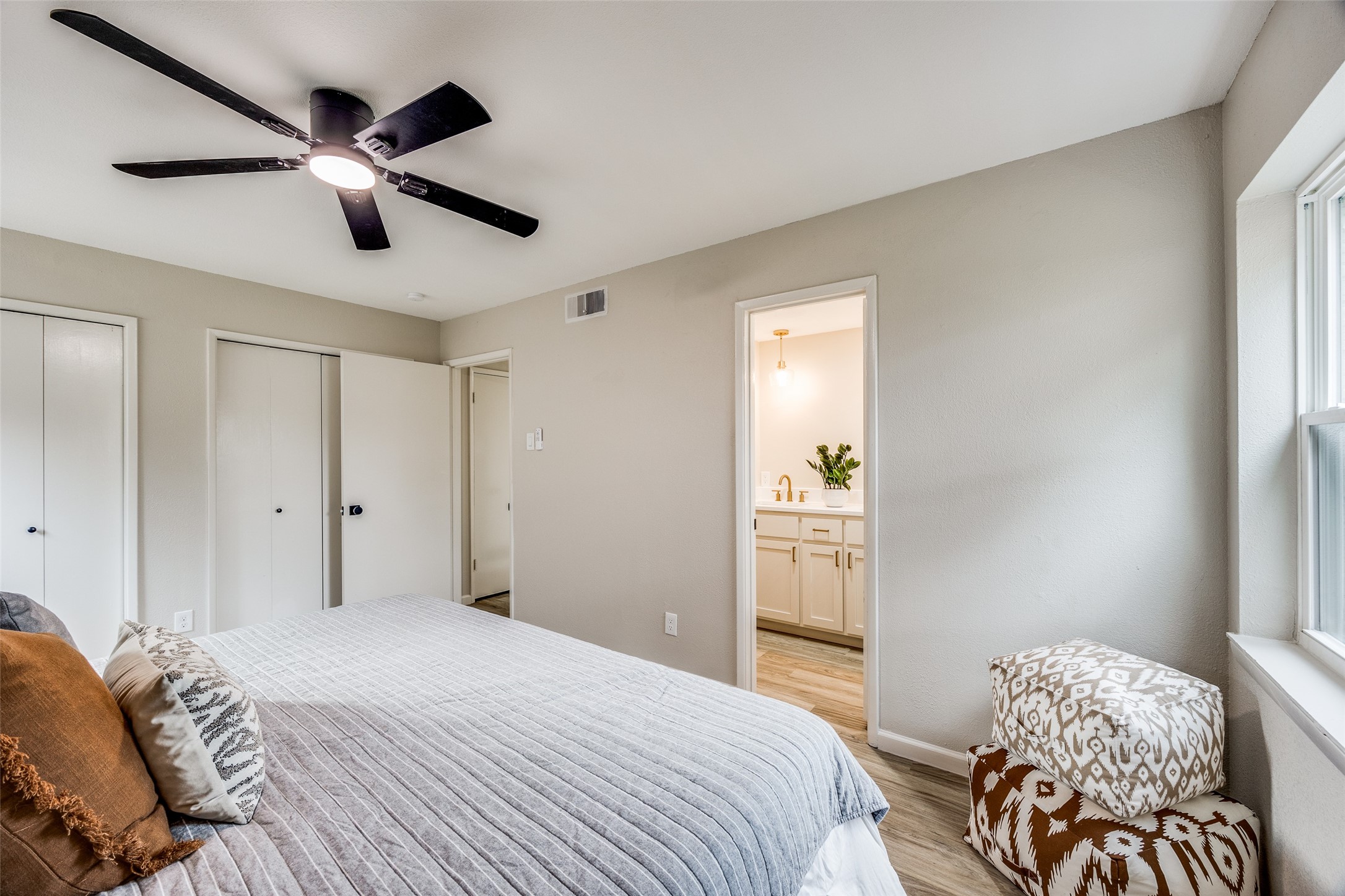 8735 Charing Cross Lane , Dallas, TX, 75238 | 20843743 | Realty Texas LLC