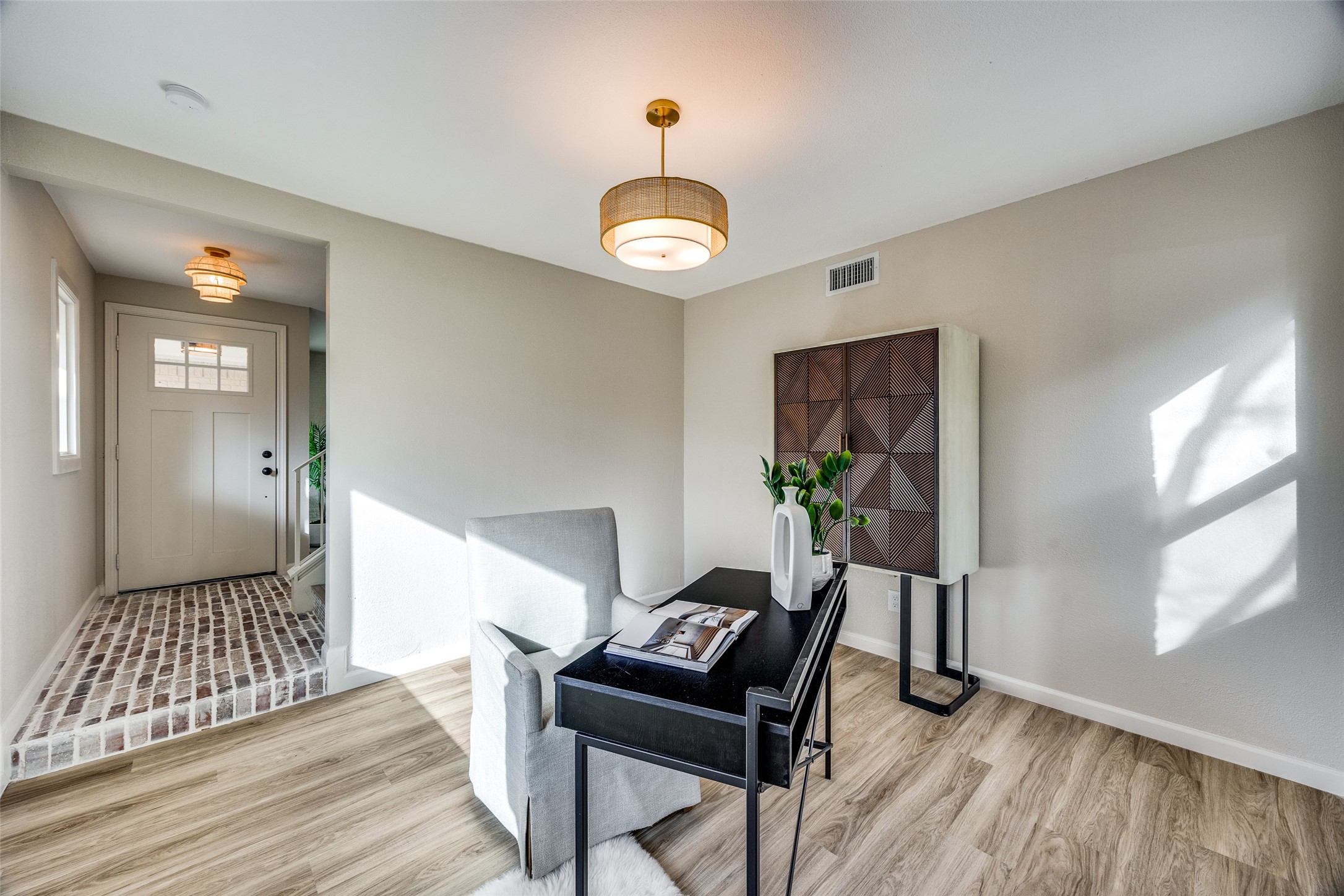 8735 Charing Cross Lane , Dallas, TX, 75238 | 20843743 | Realty Texas LLC