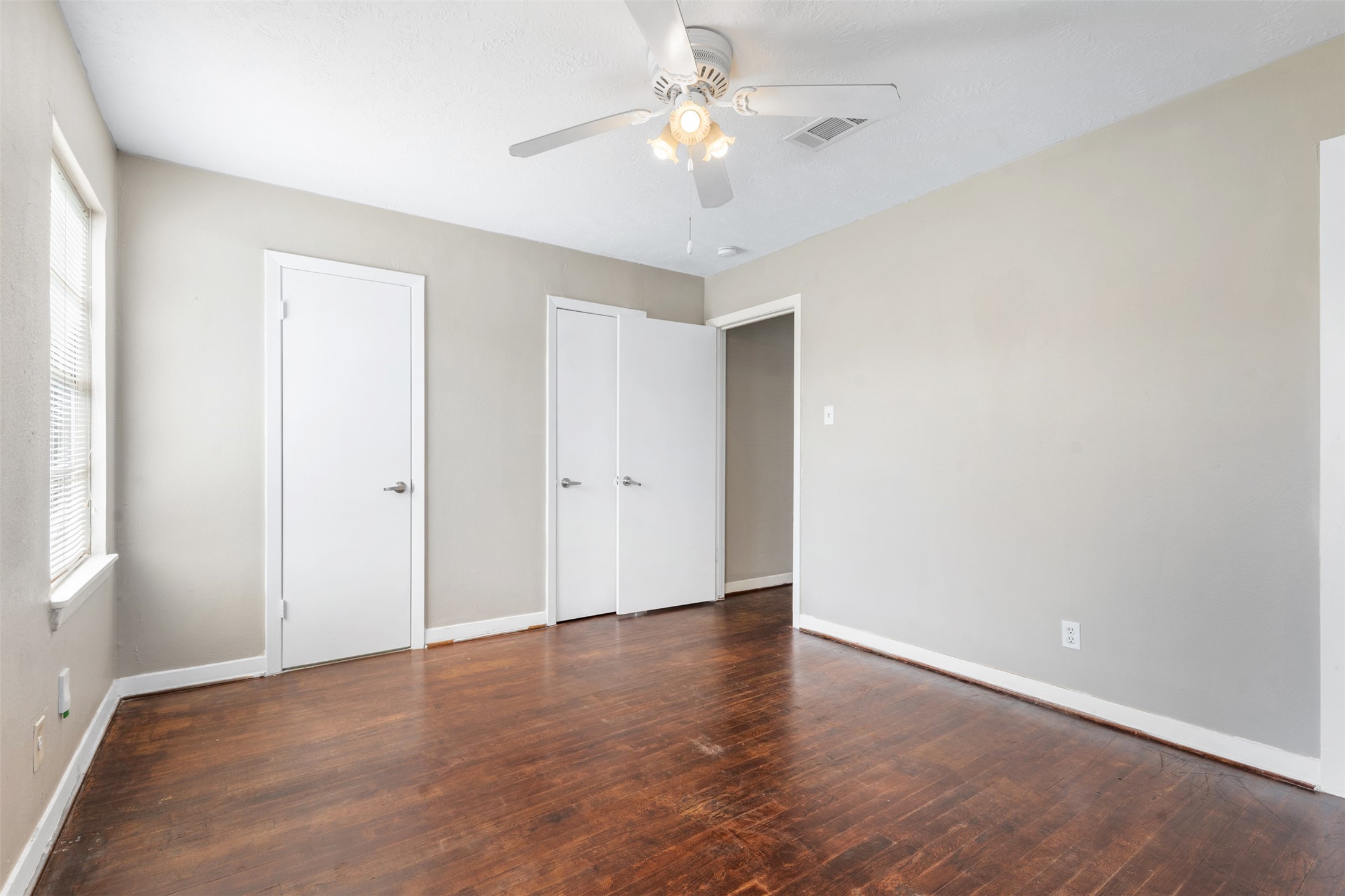 1410 Houston Avenue , Pasadena, TX, 77502 | 50620698 | Realty Texas LLC