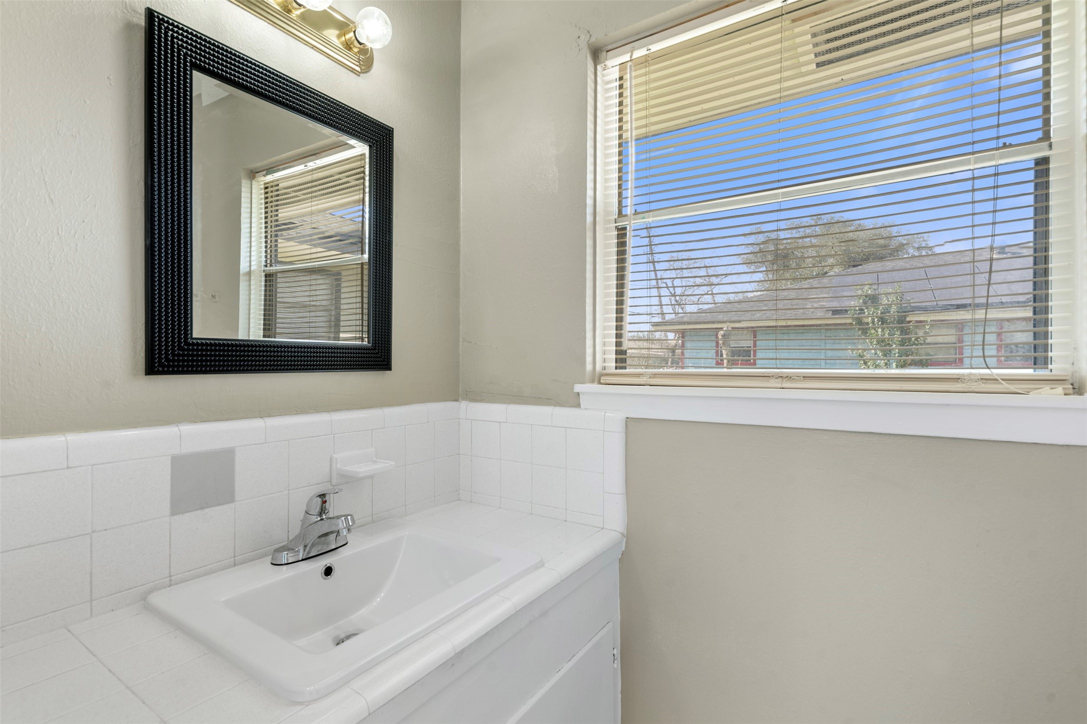 1410 Houston Avenue , Pasadena, TX, 77502 | 50620698 | Realty Texas LLC