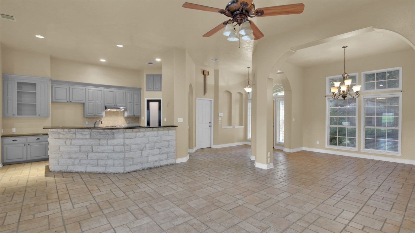 2300 Willow Lane , Taylor, TX, 76574 | 4480990 | Realty Texas LLC
