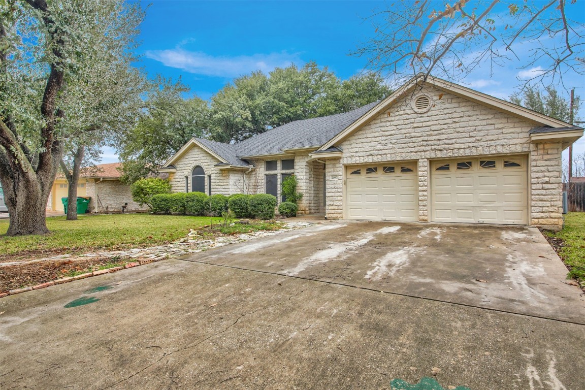 2300 Willow Lane , Taylor, TX, 76574 | 4480990 | Realty Texas LLC